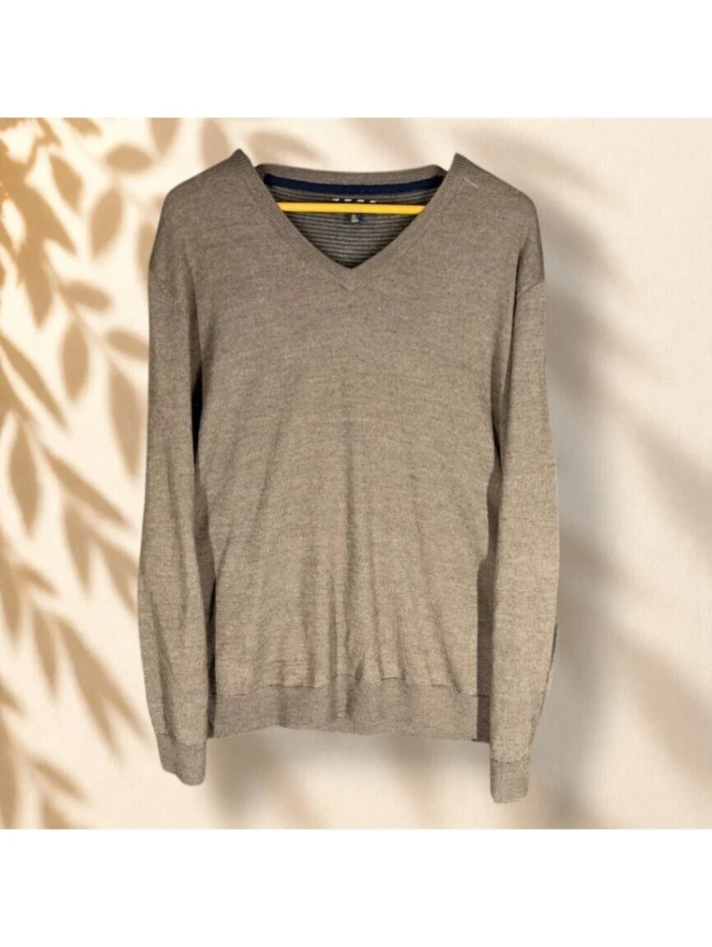 Club Room Sweater Pullover Men XL Brown Knit V-Neck Long Sleeve Soft Cozy